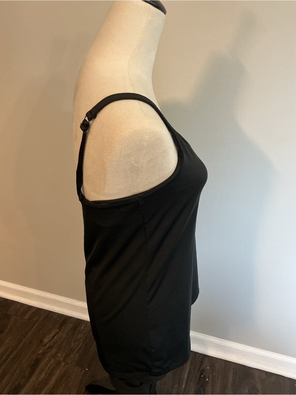 New York & Co Tank Bundle - Picture 9 of 11